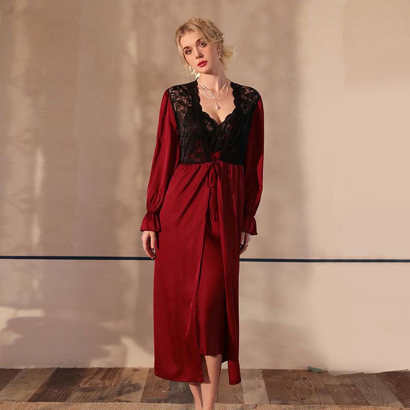 Luxurious long-sleeved cool nightgown
