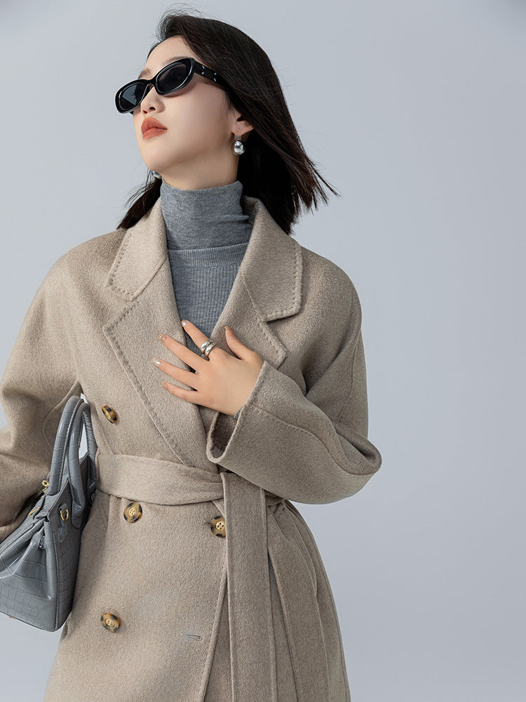 Double-breasted rippled double-faced cashmere coat